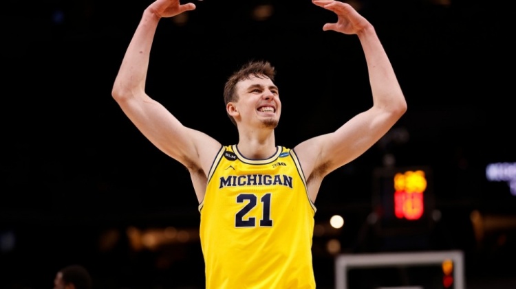 篮板球方面 篮板球方面