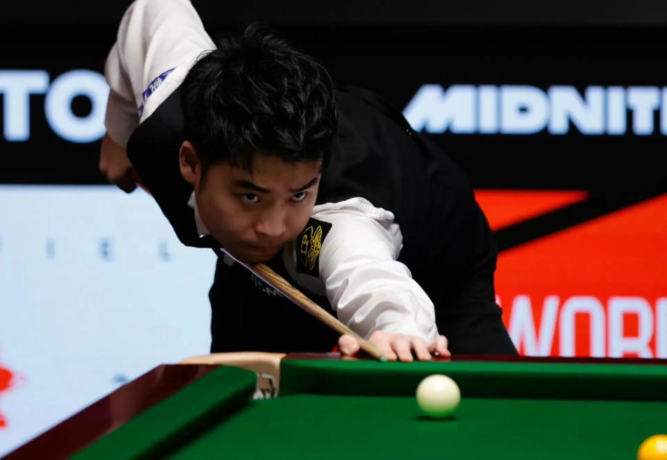 迫使打者缩 迫使打者缩